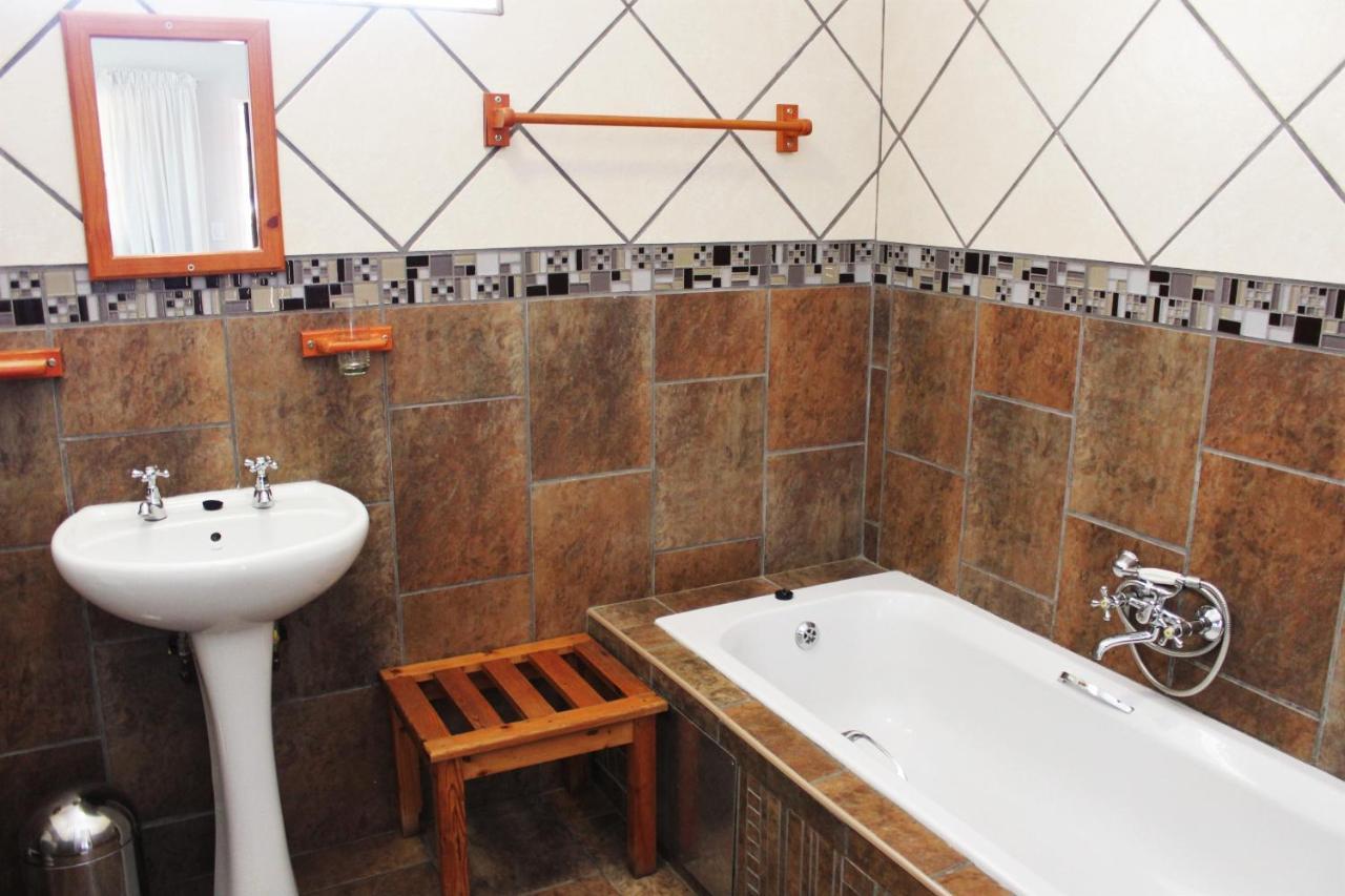 Ngwenya Boutique Hotel Lephalale 外观 照片